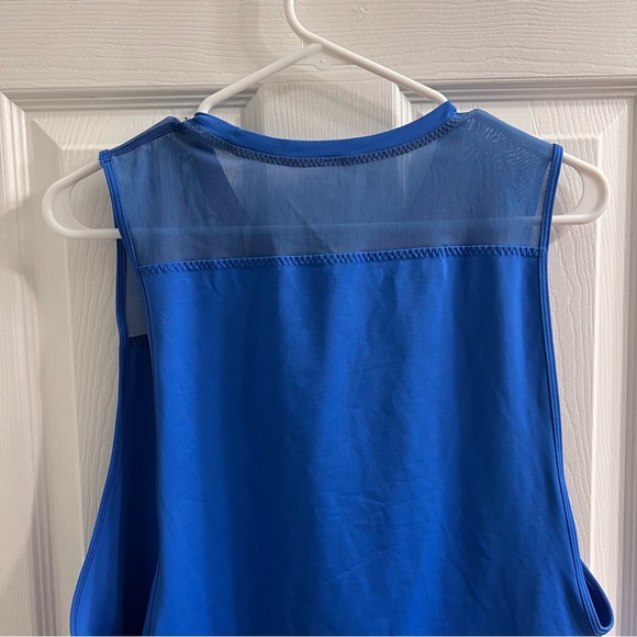 Lululemon Women’s Muscle Tank - Picture 4 of 8